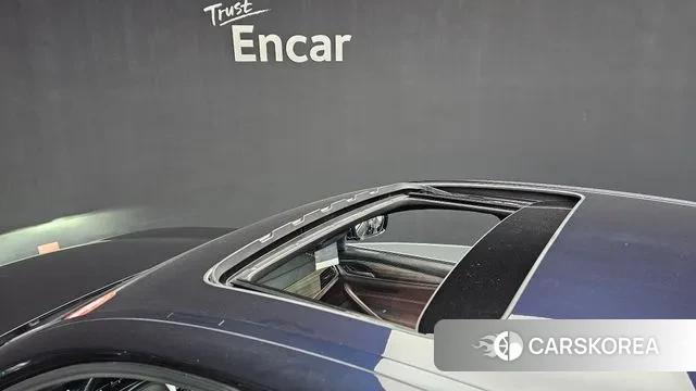 BMW 5 Series (G30) id 3433868 из Кореи 8