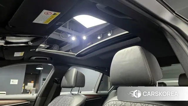 BMW 5 Series (G30) id 3677630 из Кореи 8