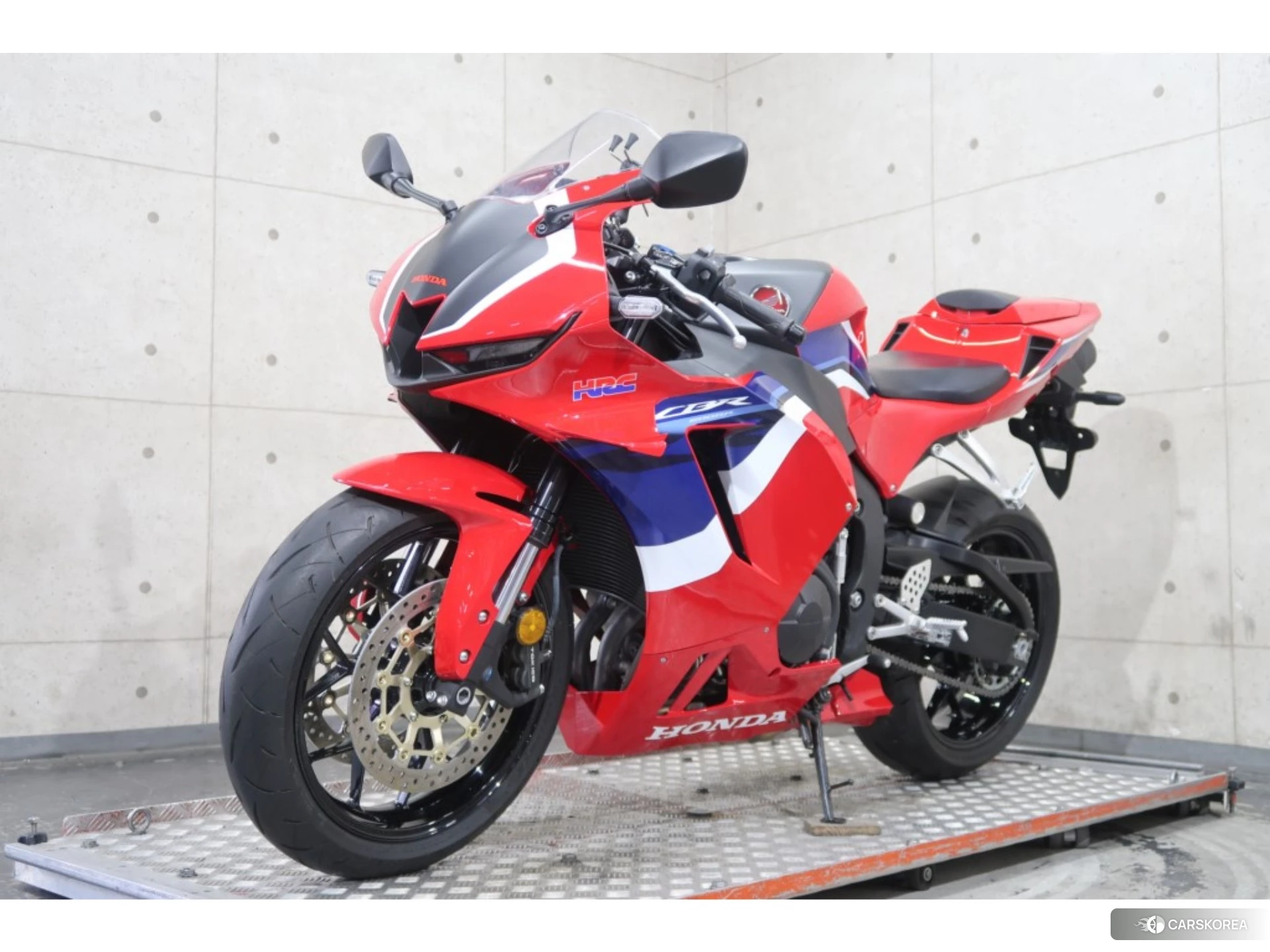 Проданный Honda CBR600RR ABS id 3947848 из Японии, фото 8