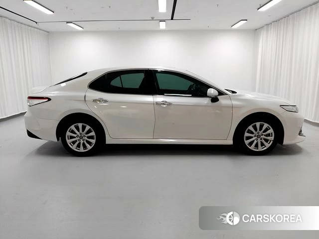 Toyota Camry id 4240641 из Китая 8