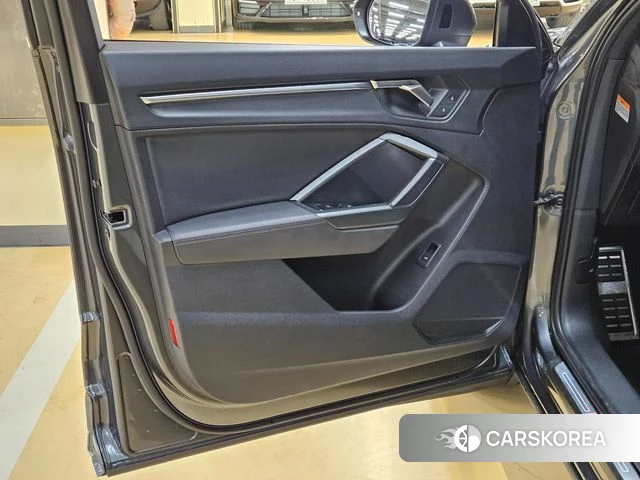 Audi Q3 (F3) id 3871052 из Кореи 8