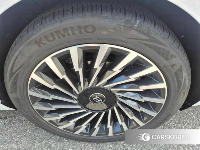 Hyundai Grandeur Hybrid (GN7) id 3870746 из Кореи 8