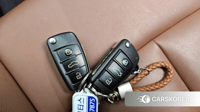 Audi Q3 (F3) id 3879051 из Кореи 8