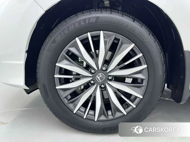 Honda Crown Road id 4254165 из Китая 8