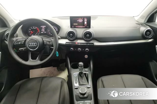 Audi Q2L id 3804598 из Китая 8