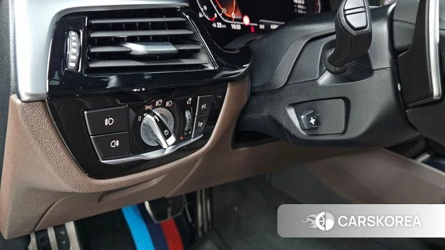 BMW 5 Series (G30) id 4586735 из Кореи 8