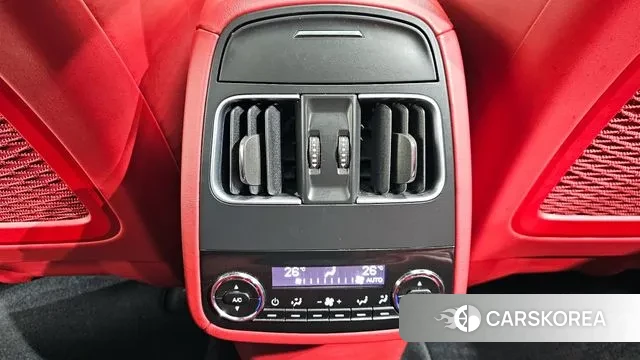 Maserati Levante id 3722703 из Кореи 8