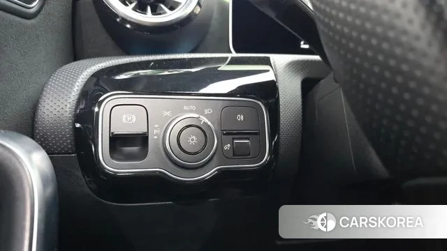 Mercedes-Benz A-Class W177 id 3573542 из Кореи 8