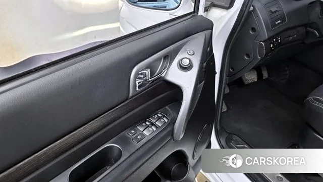 Ssangyong Korando Turismo id 3742443 из Кореи 8