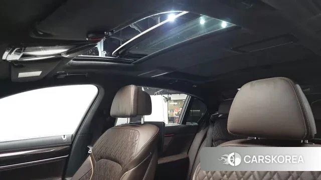 BMW 7 Series (G11) id 3405973 из Кореи 8