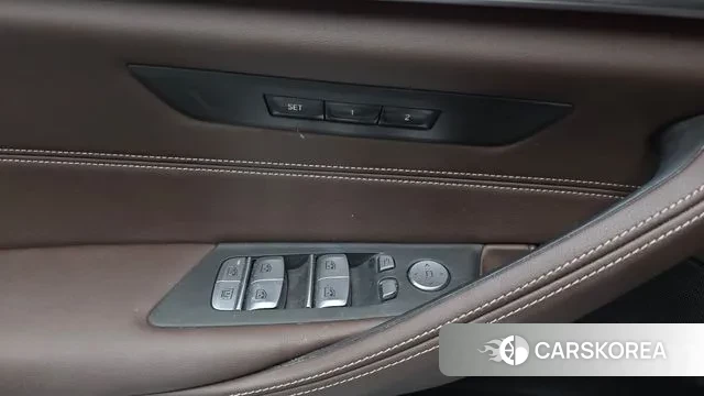 BMW 5 Series (G30) id 3523987 из Кореи 8