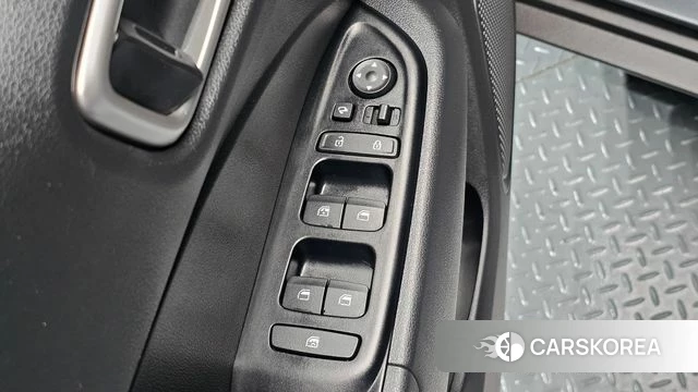 Hyundai Venue id 4930718 из Кореи 8