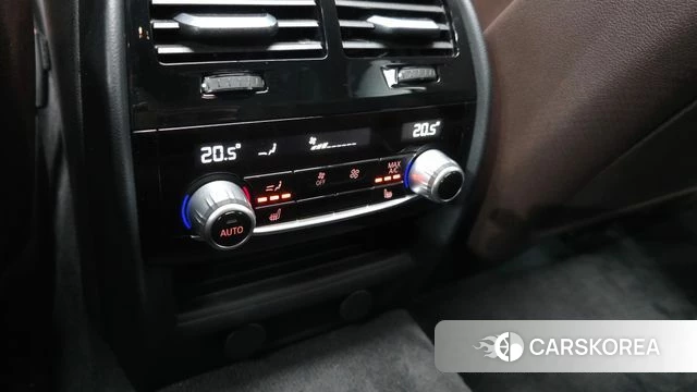 BMW 5 Series (G30) id 4907313 из Кореи 8