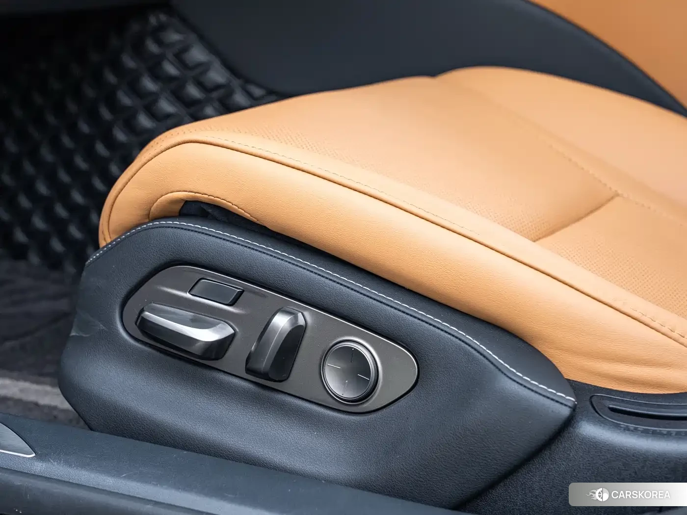 Lexus LS id 4553724 из Китая 8