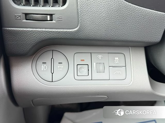 Hyundai The New Grand Starex id 4255155 из Кореи 8