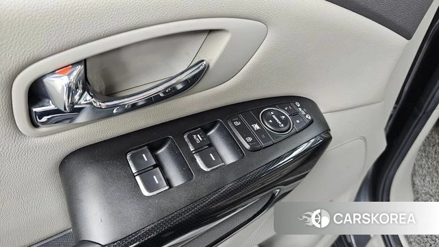 Kia All New Carnival id 4605385 из Кореи 8