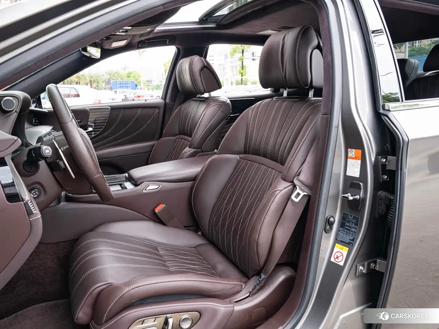 Lexus LS id 4553721 из Китая 8