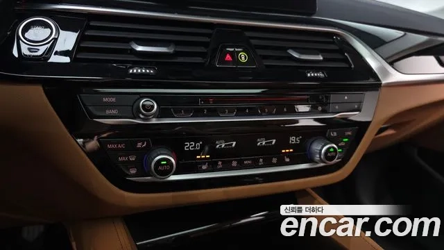 BMW 5 Series (G30) id 2946402 из Кореи 8