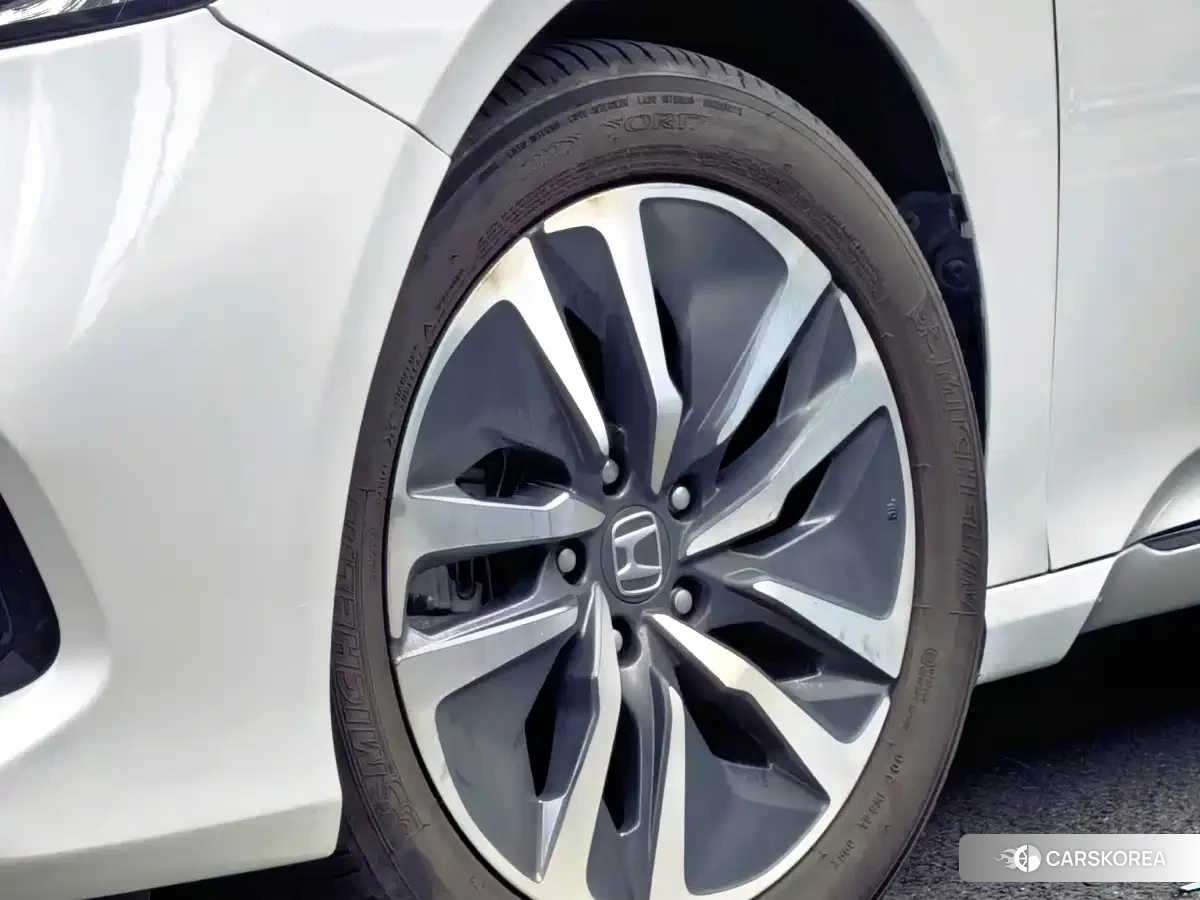Honda Accord id 4589116 из Китая 8