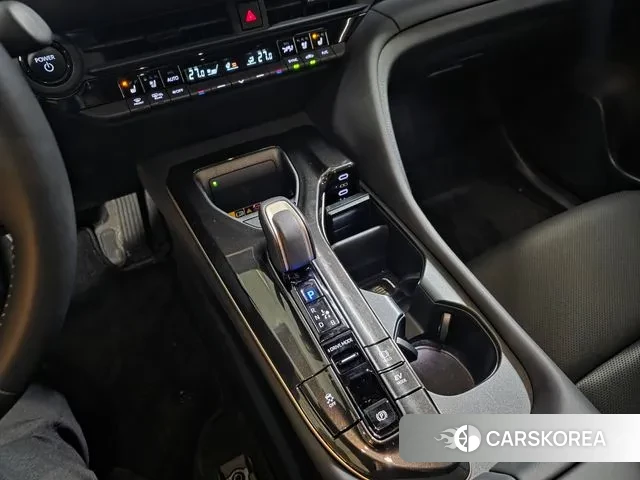 Toyota Crown Crossover id 3634010 из Кореи 8