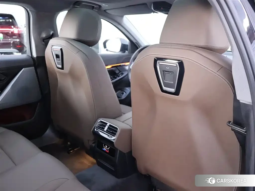 BMW 5 series id 4576423 из Китая 8