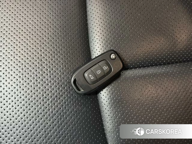 Renault Correga id 4207314 из Китая 8