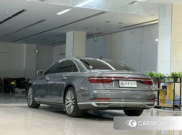 Audi A8 id 4238478 из Китая 8