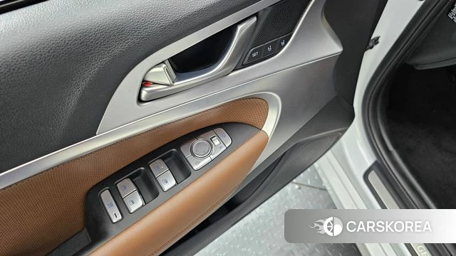 Genesis G70 id 4250944 из Кореи 8