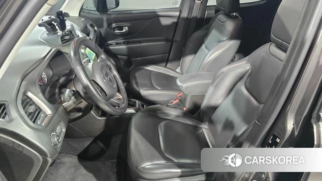 Jeep Renegade id 4698311 из Кореи 8