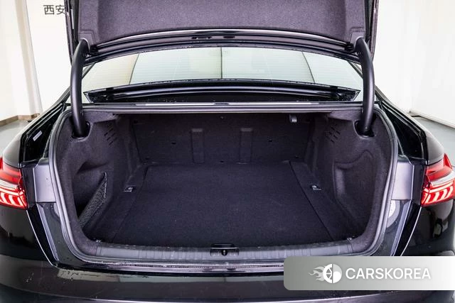 Audi A6L id 4291088 из Китая 8