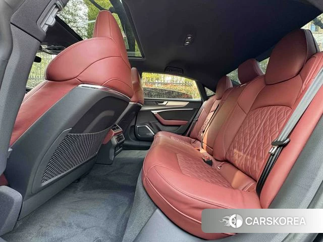 Audi A7L id 4265289 из Китая 8