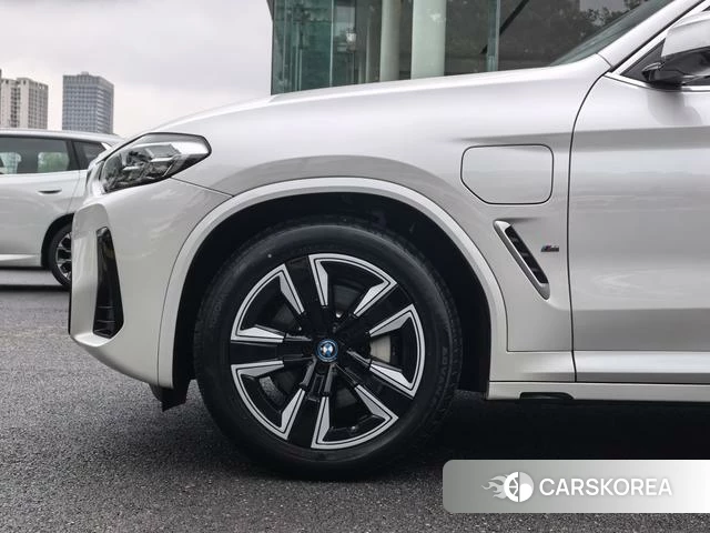BMW iX3 id 4335732 из Китая 8