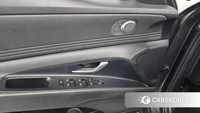 Hyundai Avante (CN7) id 3606620 из Кореи 8