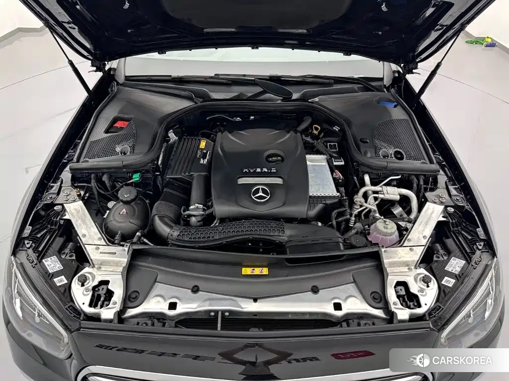 Mercedes-Benz E-Class id 4686005 из Китая 8