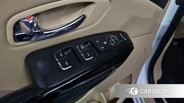 Kia The New Carnival id 3772801 из Кореи 8