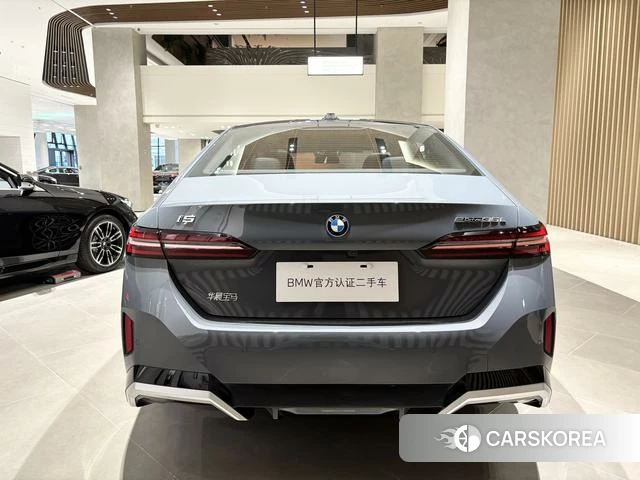 BMW i5 id 4265494 из Китая 8