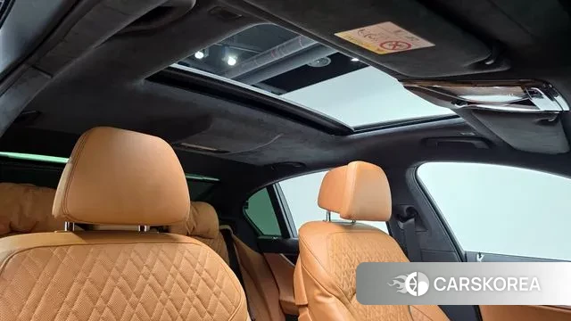 BMW 7 Series (G11) id 3058931 из Кореи 8