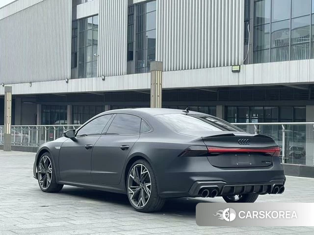 Audi A7L id 4265963 из Китая 8