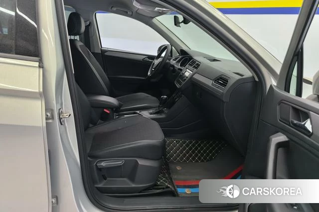 Volkswagen Tiguan L id 3783622 из Китая 7