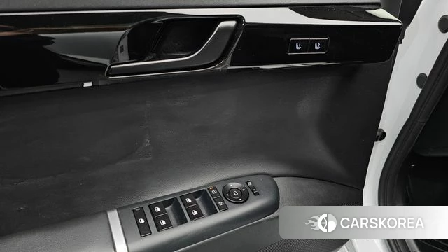 Hyundai Grandeur (GN7) id 4280849 из Кореи 8