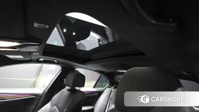 BMW 5 Series (G30) id 3017172 из Кореи 8