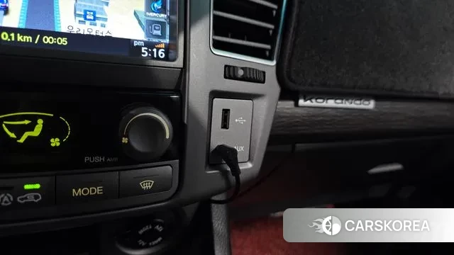 Ssangyong Korando Turismo id 3748681 из Кореи 8