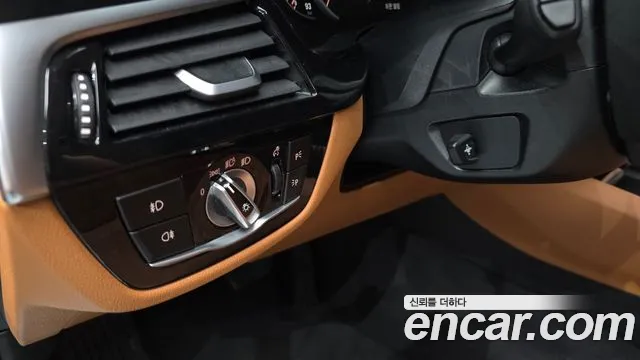 BMW 5 Series (G30) id 2672882 из Кореи 8