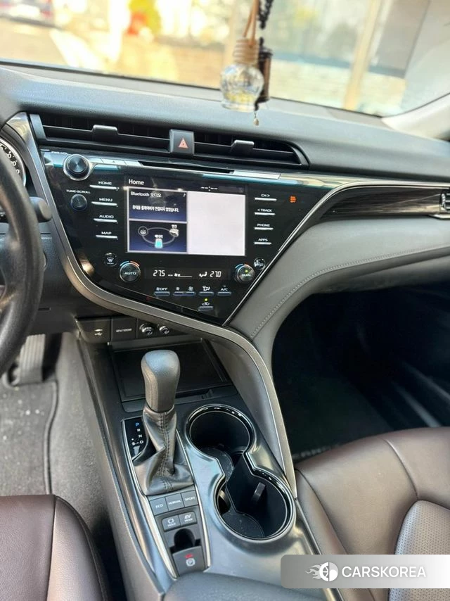 Toyota Camry (XV70) id 4180178 из Кореи 8