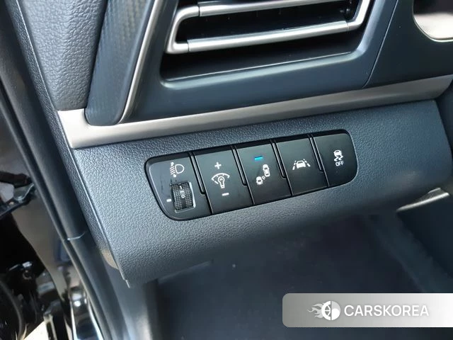 Hyundai The New Avante AD id 3886101 из Кореи 8