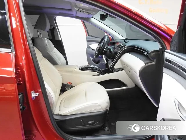 Hyundai Tucson (NX4) id 3582376 из Кореи 8