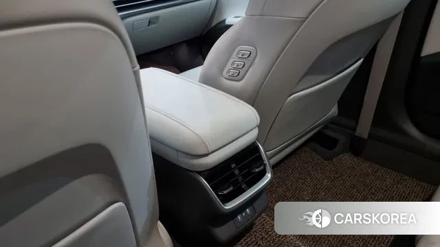 Hyundai Grandeur (GN7) id 3523736 из Кореи 8