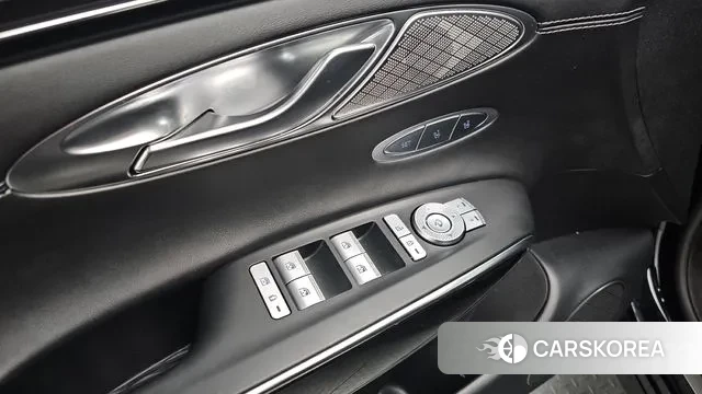 Genesis GV70 id 3771850 из Кореи 8