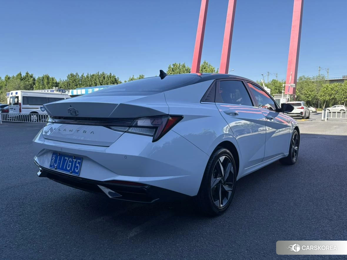 Hyundai Elantra id 4426848 из Китая 8
