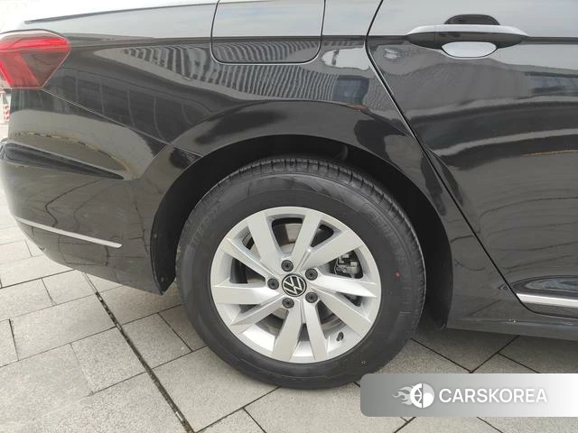 Volkswagen Passat PHEV id 4260222 из Китая 8